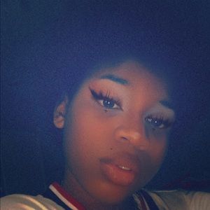 Meet your Posher, Kiyamara